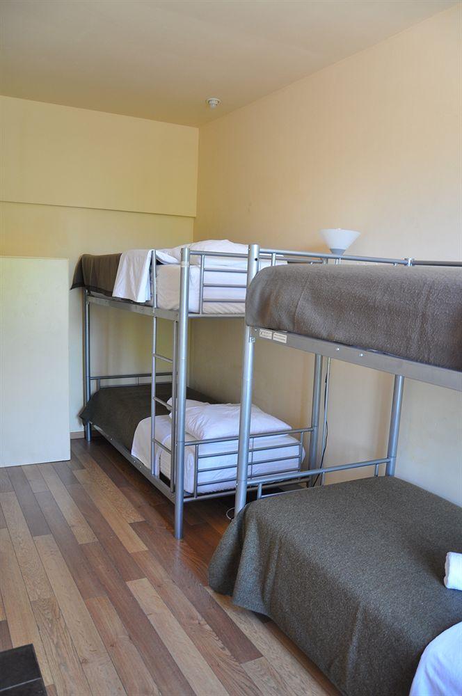 / Youth Hostel